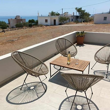 Vila Sea View Pine House Makrýgialos Exteriér fotografie